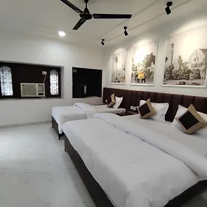Mrk Hotel Varanasi